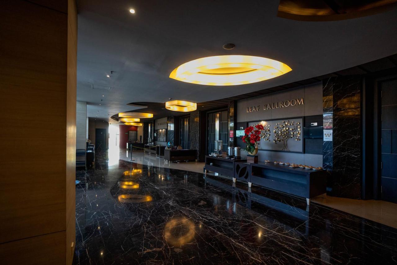 Grandia Hotel Бандунг Экстерьер фото